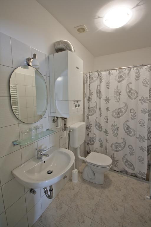 Guesthouse Toticevi Ριέκα Δωμάτιο φωτογραφία